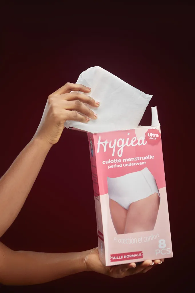 Culotte menstruelle jetable Hygiea - Gros plan sur la boite ouverte